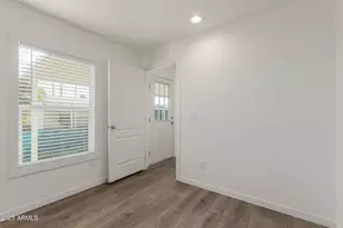 5201 W Camelback Rd, Phoenix, AZ 85031 - Photo 13