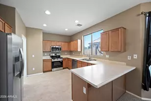 10870 W Chase Ln, Avondale, AZ 85323 - Photo 5