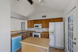 2206 W Beaubien Dr, Phoenix, AZ 85027 - Photo 11