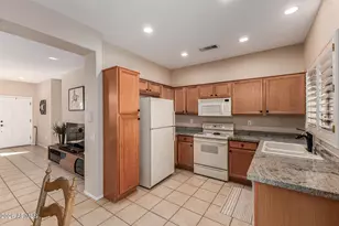 15836 W Lahlum Ln, Surprise, AZ 85374 - Photo 9