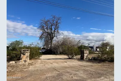 2138 E Desert Lane #20, Phoenix, AZ 85042 - Photo 1