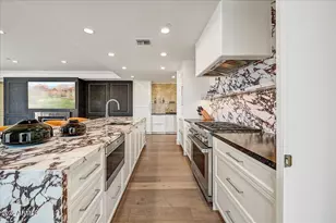 7181 E Camelback Rd, Scottsdale, AZ 85251 - Photo 13