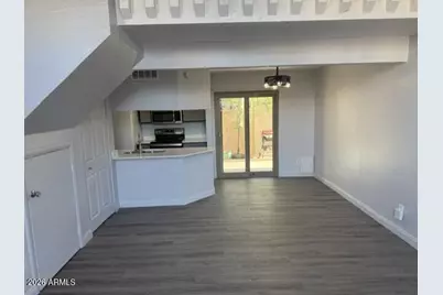 4240 N Longview Avenue #9, Phoenix, AZ 85014 - Photo 3