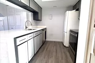 4240 N Longview Ave, Phoenix, AZ 85014 - Photo 5