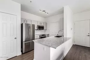 5345 E Van Buren St, Phoenix, AZ 85008 - Photo 9