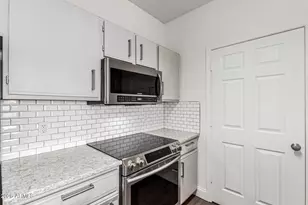 5345 E Van Buren St, Phoenix, AZ 85008 - Photo 13