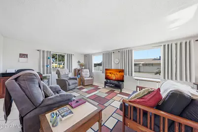 10915 W El Capitan Circle, Sun City, AZ 85351 - Photo 5