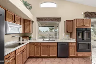 17903 N Windfall Dr, Surprise, AZ 85374 - Photo 13