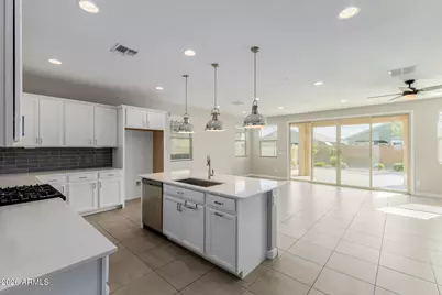 19583 W Valle Vista Way, Litchfield Park, AZ 85340 - Photo 7