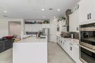 19049 E Celtic Mnr Dr, Queen Creek, AZ 85142 - Photo 11