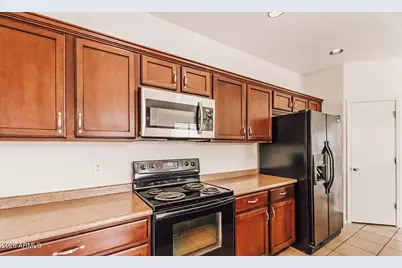 1441 N 80th Lane, Phoenix, AZ 85043 - Photo 7