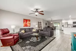 9822 W Pebble Beach Dr, Sun City, AZ 85351 - Photo 3