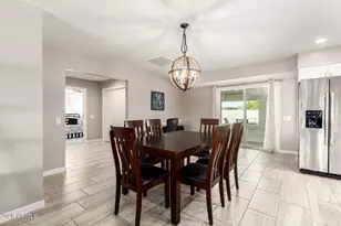 9822 W Pebble Beach Dr, Sun City, AZ 85351 - Photo 5