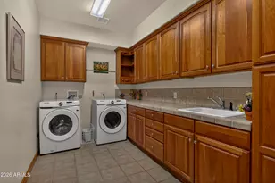 1313 Godfrey Sykes, Flagstaff, AZ 86005 - Photo 39