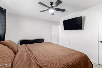 9215 S 7th Avenue, Phoenix, AZ 85041 - Photo 11