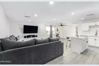 9215 S 7th Avenue, Phoenix, AZ 85041 - Photo 7