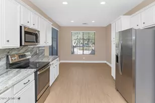 3353 W Twain Ct, Anthem, AZ 85086 - Photo 3