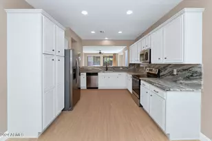 3353 W Twain Ct, Anthem, AZ 85086 - Photo 11