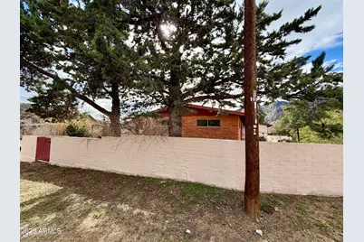 104D Locklin Avenue, Bisbee, AZ 85603 - Photo 3