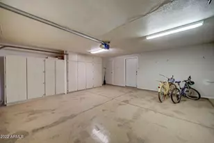 517 S Marina Dr, Gilbert, AZ 85233 - Photo 35