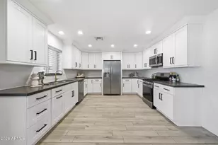 3625 N Hayden Rd, Scottsdale, AZ 85251 - Photo 7