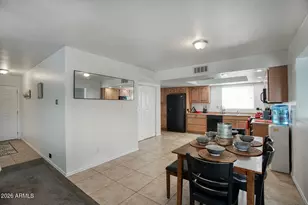 6109 W Tierra Buena Ln, Glendale, AZ 85306 - Photo 9