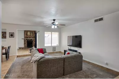 6109 W Tierra Buena Lane, Glendale, AZ 85306 - Photo 5