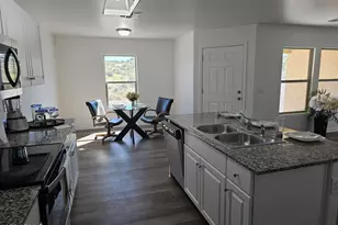 65 Cottonwood Ln, Wickenburg, AZ 85390 - Photo 5