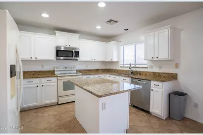 11570 W Schleifer Drive, Youngtown, AZ 85363 - Photo 5