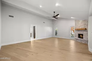 4030 N 54th Pl, Phoenix, AZ 85018 - Photo 23