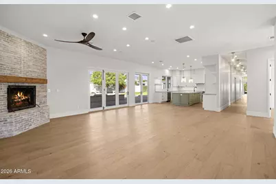 4030 N 54th Place, Phoenix, AZ 85018 - Photo 1