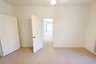 3145 W Sandra Terrace, Phoenix, AZ 85053 - Photo 11