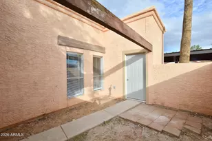 645 N Arrowhead Dr, Chandler, AZ 85224 - Photo 17