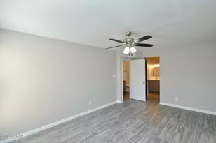 645 N Arrowhead Dr, Chandler, AZ 85224 - Photo 11