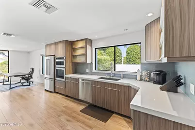 6834 N 72nd Place, Scottsdale, AZ 85250 - Photo 15