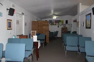 7487 E Larkspur Ln, Hereford, AZ 85615 - Photo 9