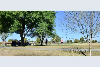 10334 W Highwood Lane, Sun City, AZ 85373 - Photo 13