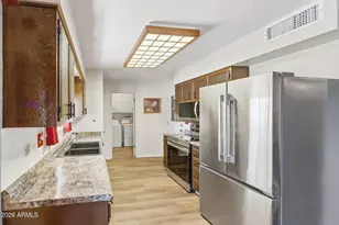 10008 W Bright Angel Cir, Sun City, AZ 85351 - Photo 3