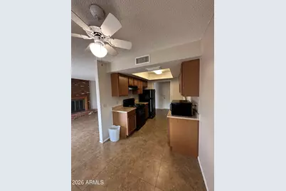 2825 W Morten Avenue, Phoenix, AZ 85051 - Photo 5