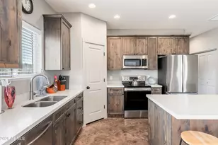 5665 N Bentley Dr, Rimrock, AZ 86335 - Photo 11