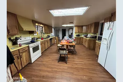 4934 W Fallen Leaf Lane, Glendale, AZ 85310 - Photo 9