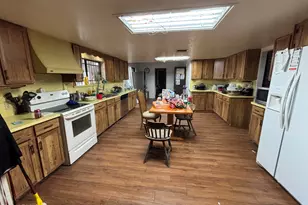 4934 W Fallen Leaf Ln, Glendale, AZ 85310 - Photo 9