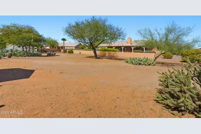 125 E Blue Eagle Lane, Phoenix, AZ 85086 - Photo 37