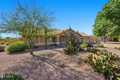 125 E Blue Eagle Lane, Phoenix, AZ 85086 - Photo 3