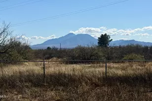 10426 S Corgi Ranch Rd, Hereford, AZ 85615 - Photo 3