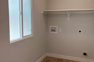 5723 W Sunnyslope Ln, Glendale, AZ 85302 - Photo 9