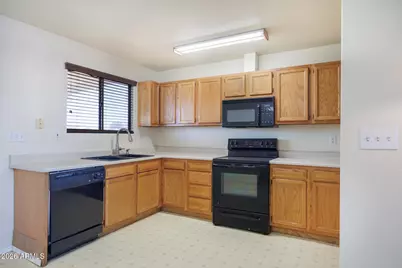 10931 W Benito Drive, Arizona City, AZ 85123 - Photo 9