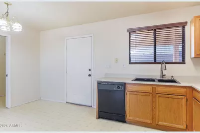 10931 W Benito Drive, Arizona City, AZ 85123 - Photo 11