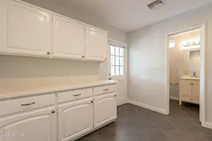 5715 E Calle Del Paisano, Phoenix, AZ 85018 - Photo 25