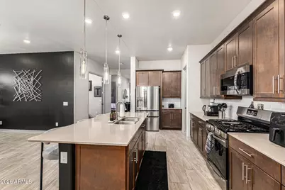 24253 N 170th Lane, Surprise, AZ 85387 - Photo 11